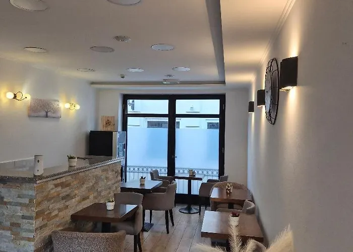 Natoseviceva 7 Rooms With Bathroom,Spa And Pool On Request, Parking On Request